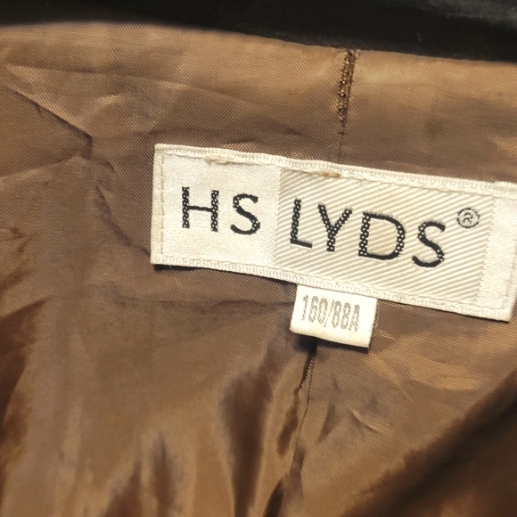 Women's coat - Picture 3 of 3